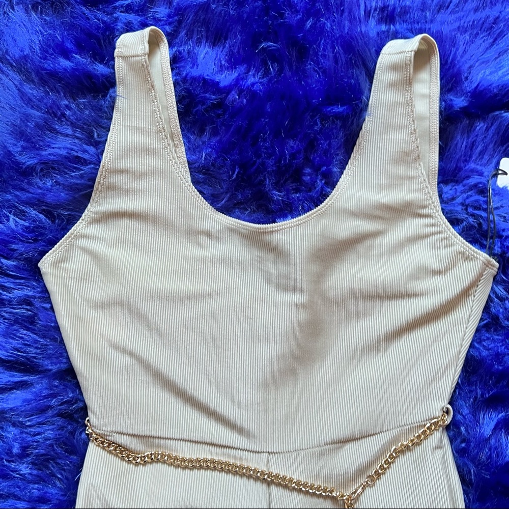 New! WeWoreWhat Scoop Rib Chain Bodysuit in Khaki - Picture 7 of 14